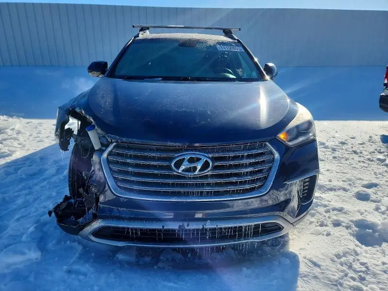2017 HYUNDAI SANTA FE SE  