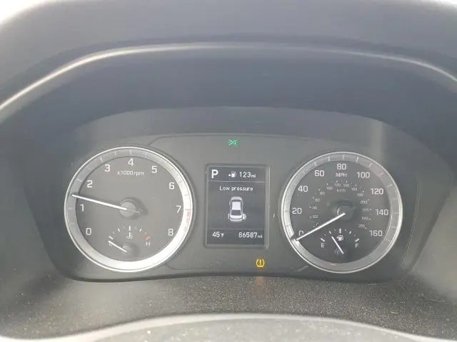 2019 HYUNDAI SONATA SE  