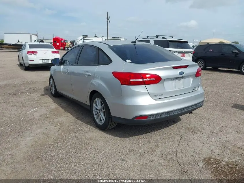 2015 FORD FOCUS SE