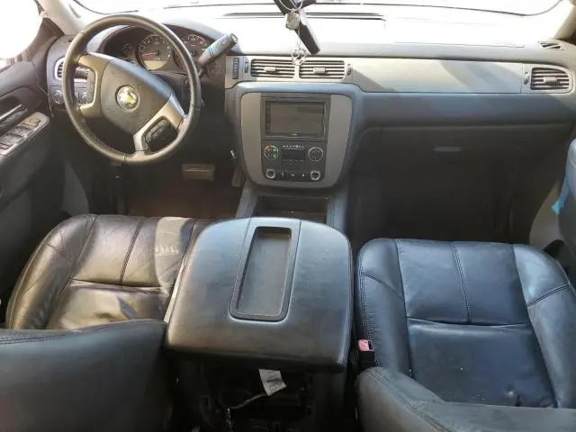 2011 CHEVROLET AVALANCHE LT  