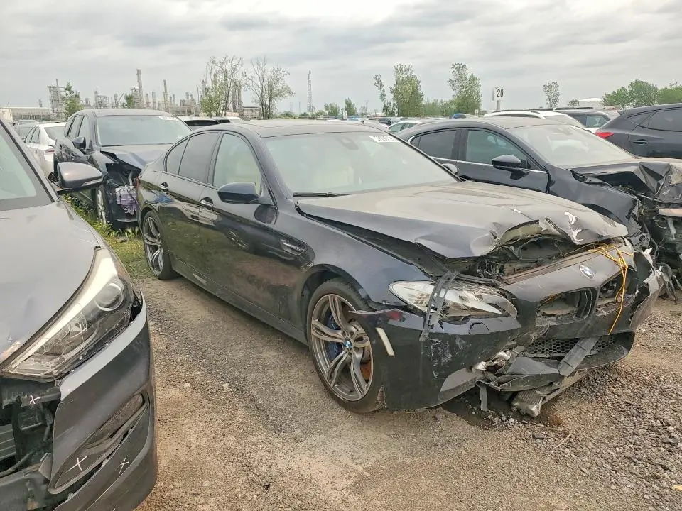 2013 BMW M5   
