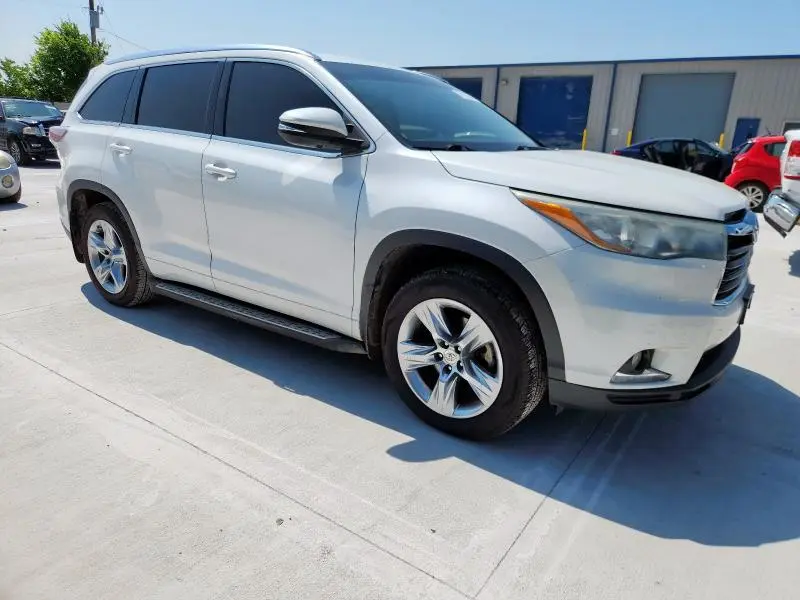 2015 TOYOTA HIGHLANDER LIMITED  