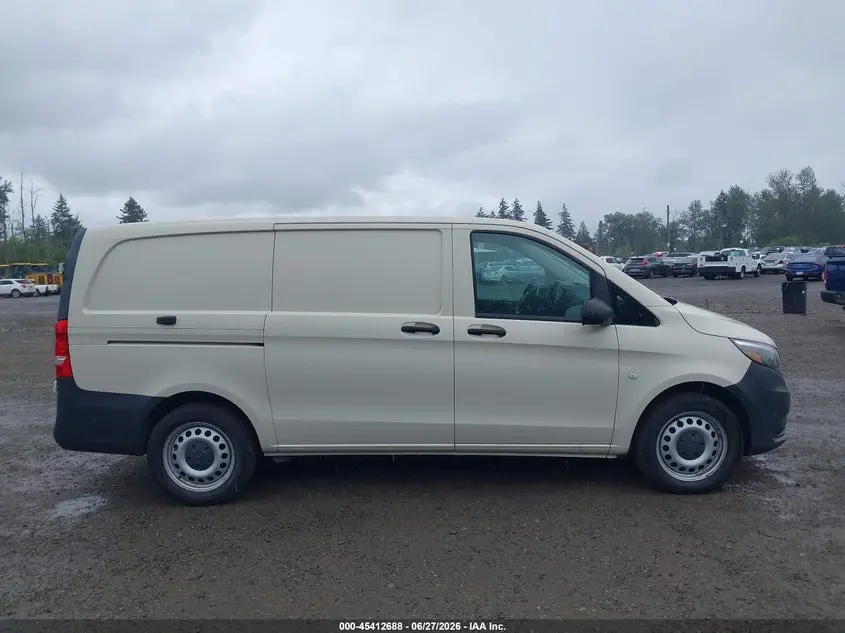 2019 MERCEDES-BENZ METRIS  