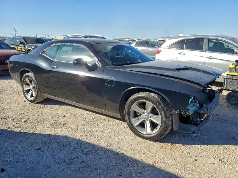2015 DODGE CHALLENGER SXT  
