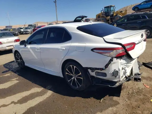 2019 TOYOTA CAMRY SE  