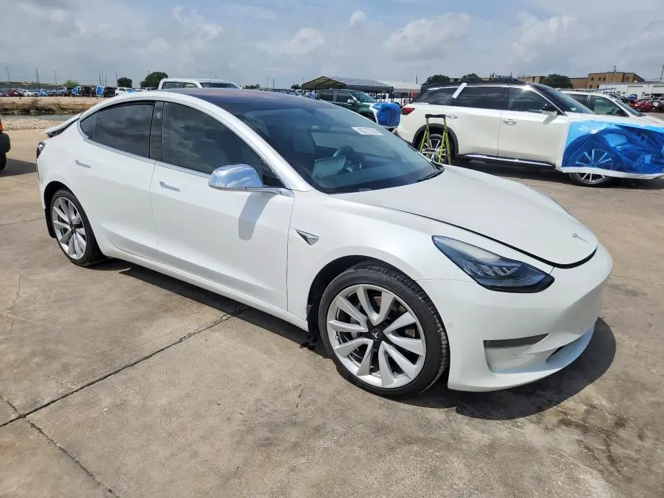 2019 TESLA MODEL 3   