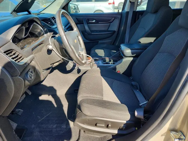 2013 CHEVROLET TRAVERSE LT  