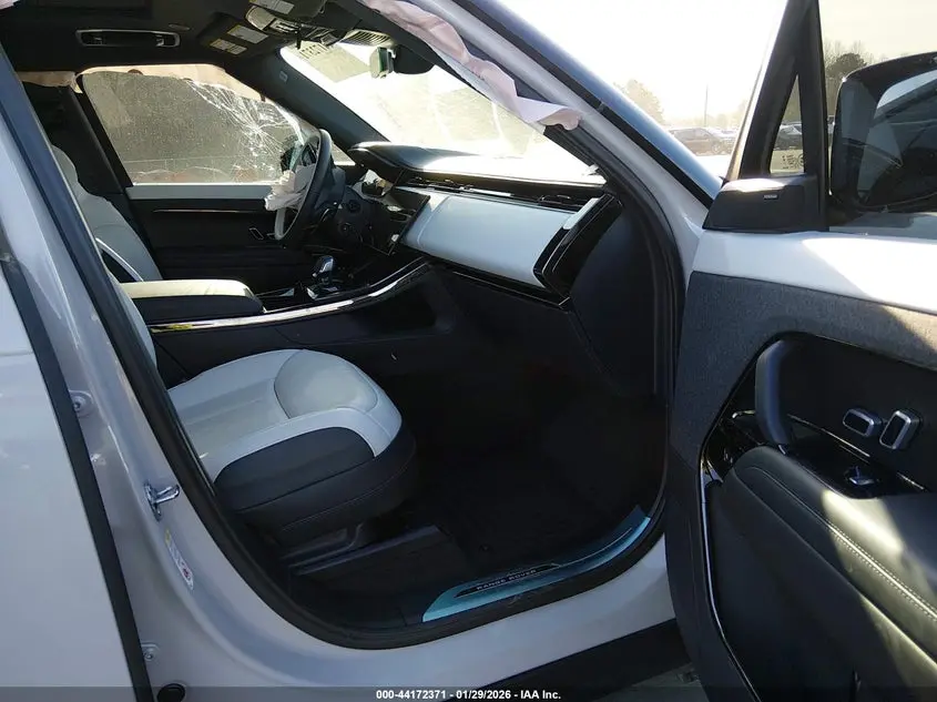 2025 LAND ROVER RANGE ROVER SPORT P400 DYNAMIC SE