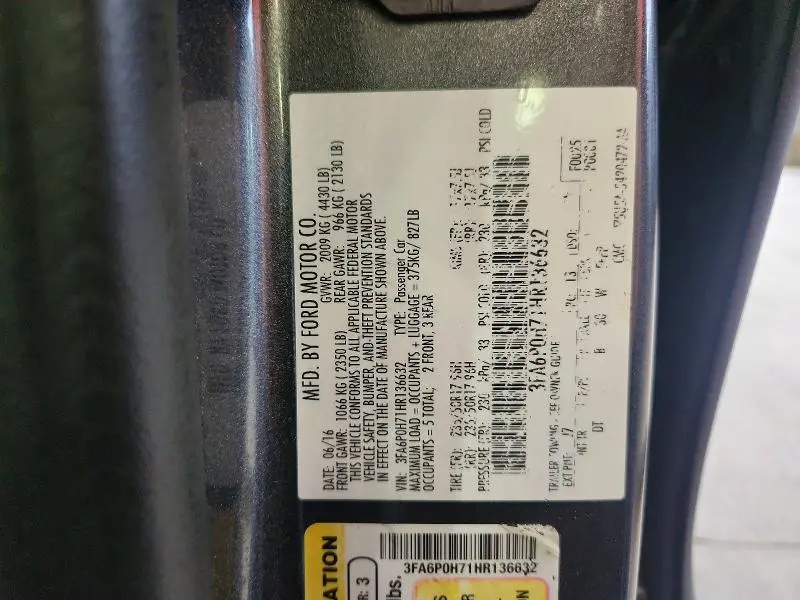 2017 FORD FUSION SE  