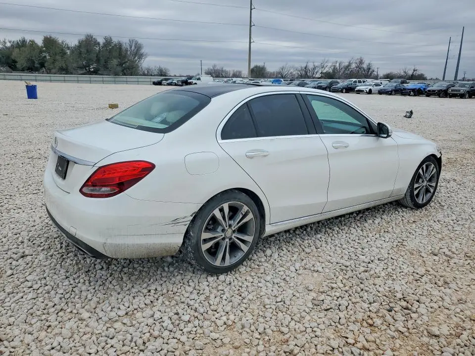 2015 MERCEDES-BENZ C 300  