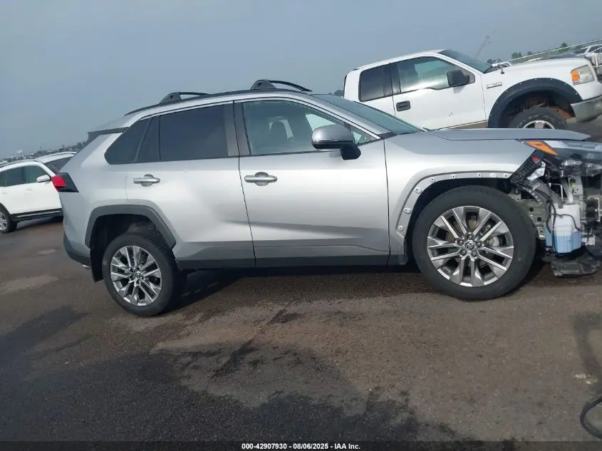 2022 TOYOTA RAV4 XLE PREMIUM