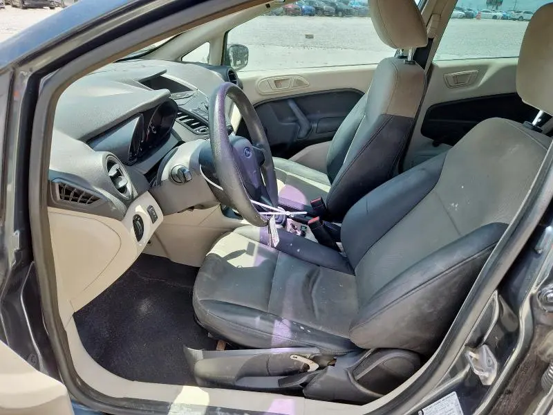 2011 FORD FIESTA S  