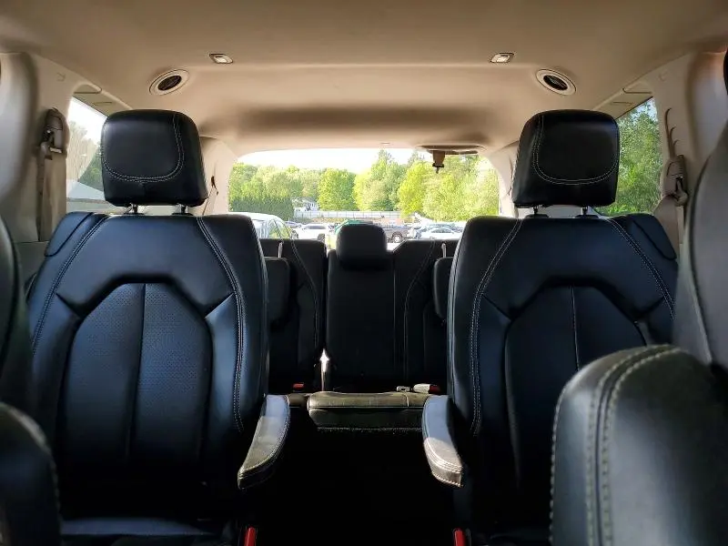 2020 CHRYSLER VOYAGER LXI  
