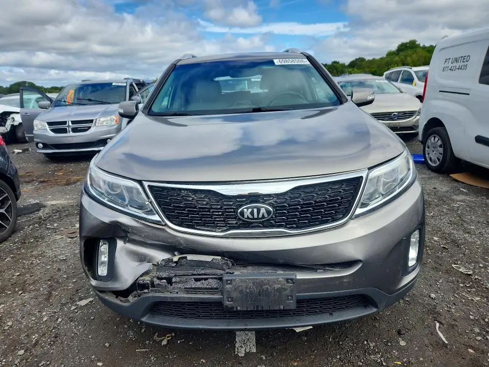 2014 KIA SORENTO LX  