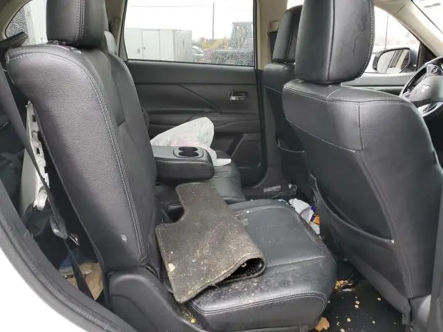 2018 MITSUBISHI OUTLANDER SE