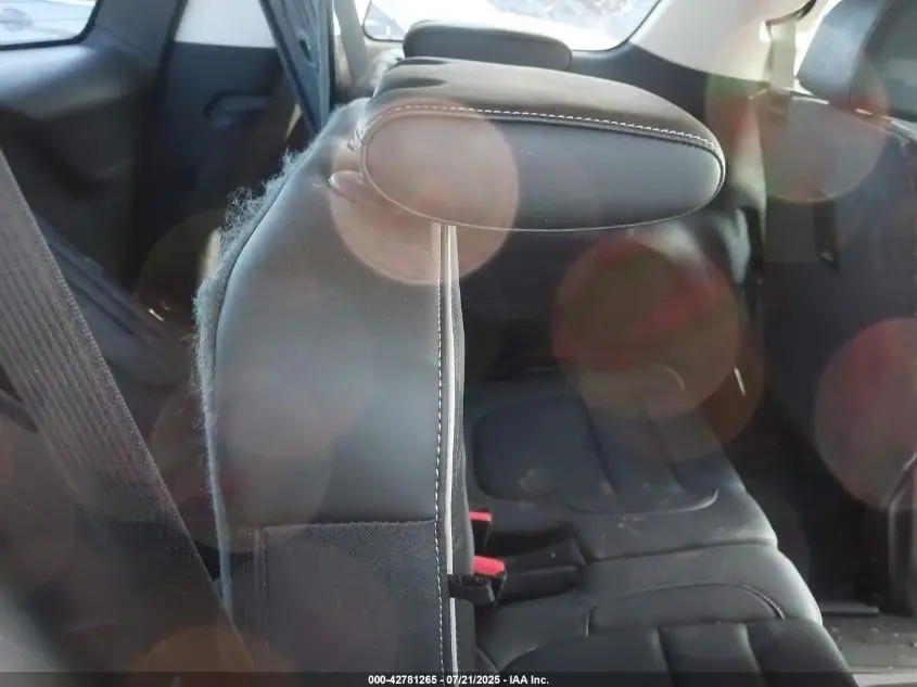 2022 GMC ACADIA AWD DENALI