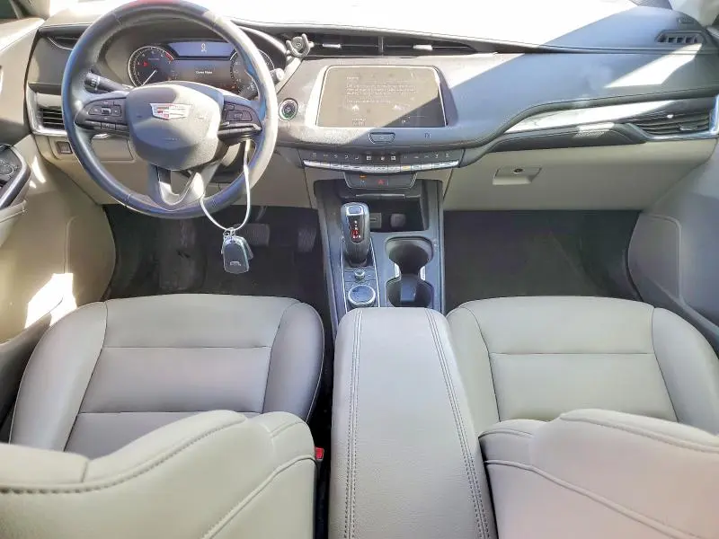 2019 CADILLAC XT4 LUXURY  