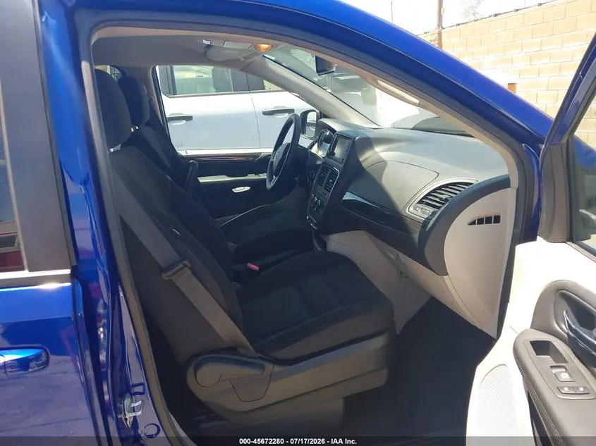 2018 DODGE GRAND CARAVAN SE