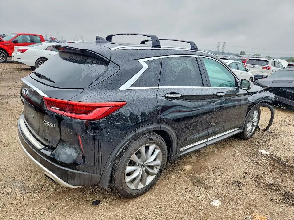 2019 INFINITI QX50 LUXE  
