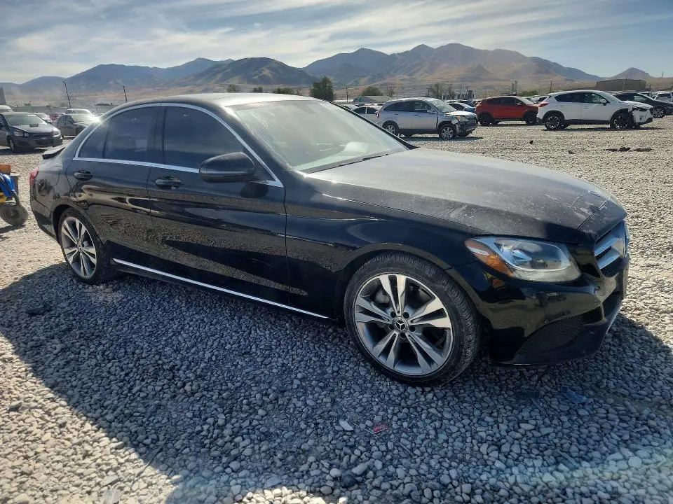 2017 MERCEDES-BENZ C 300  