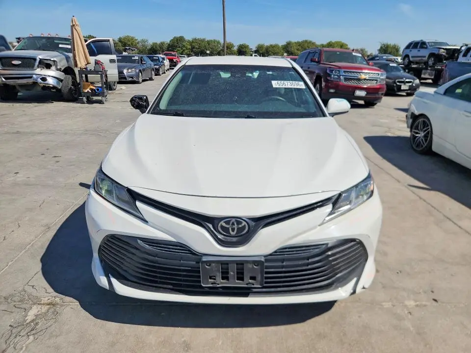 2018 TOYOTA CAMRY LE  