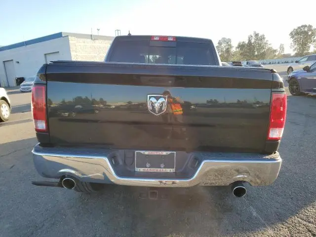 2018 RAM 1500 SLT  