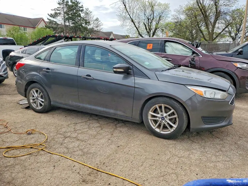 2017 FORD FOCUS SE  