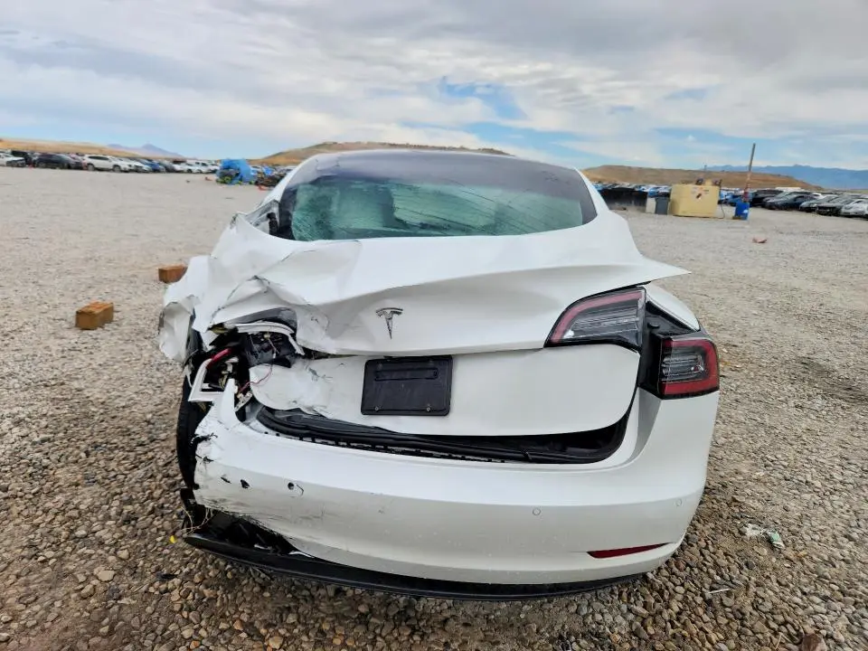2021 TESLA MODEL 3   