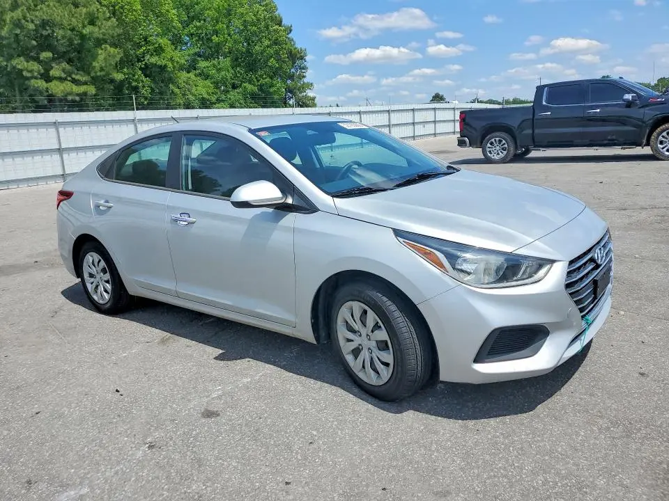 2021 HYUNDAI ACCENT SE  