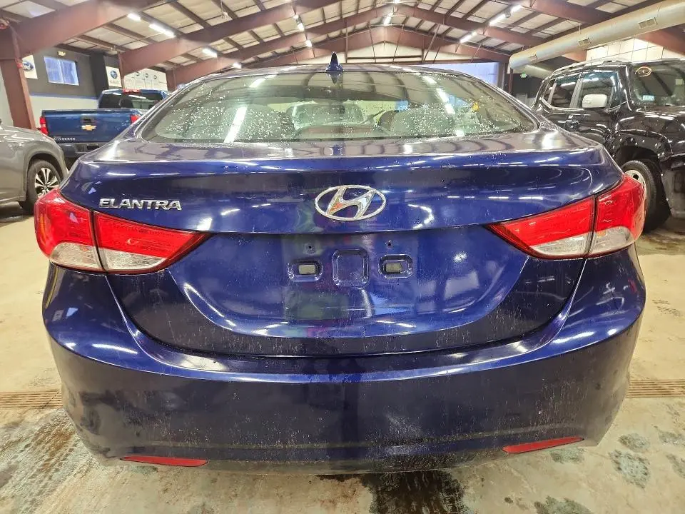 2011 HYUNDAI ELANTRA GLS  