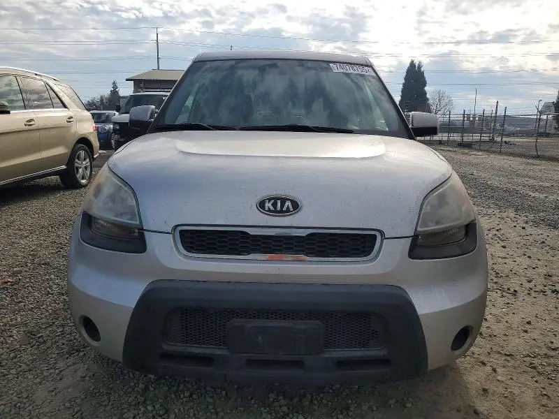 2010 KIA SOUL +  