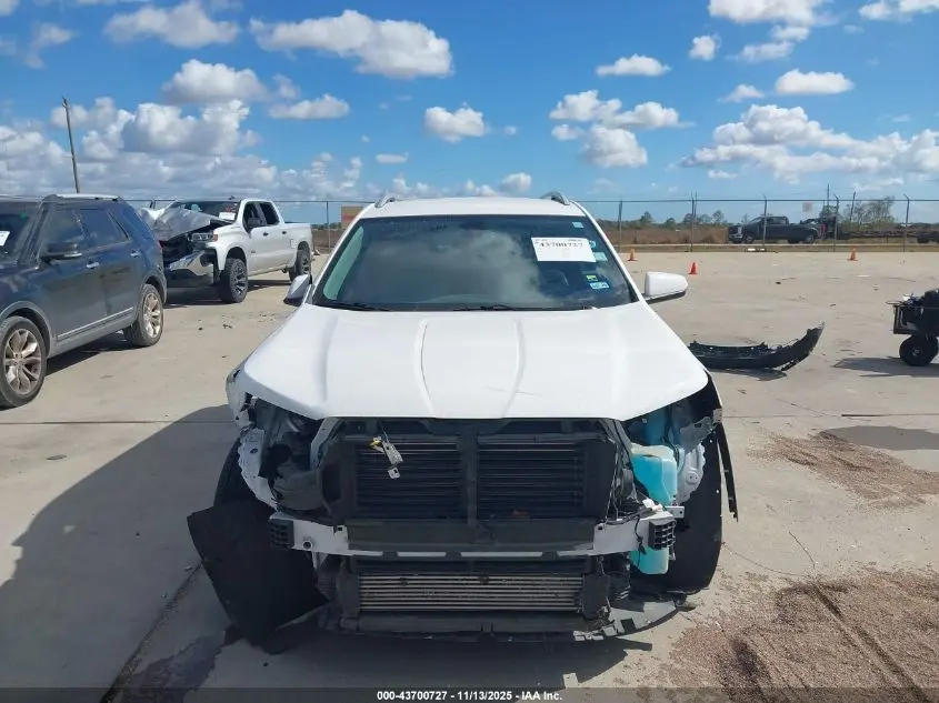 2024 GMC TERRAIN FWD SLT