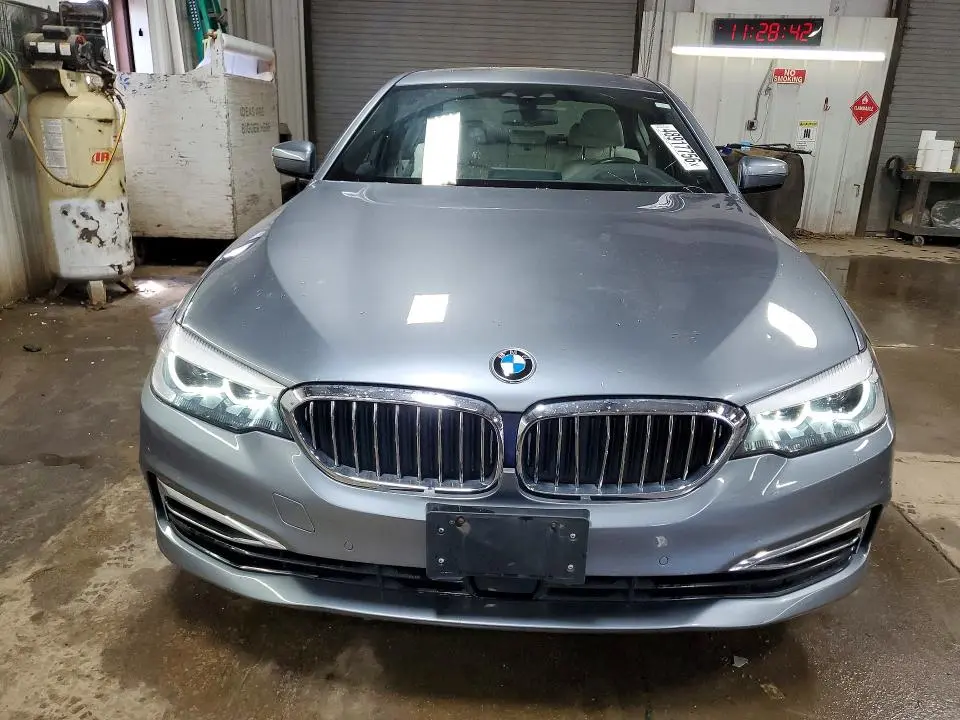 2020 BMW 530XE   