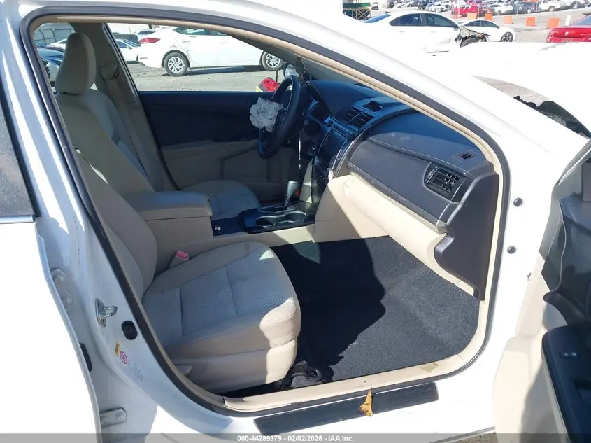 2014 TOYOTA CAMRY LE