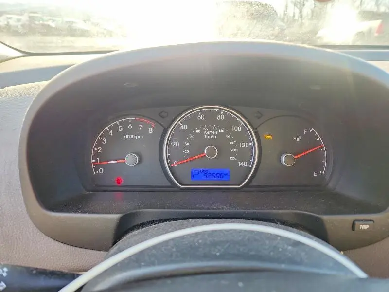 2010 HYUNDAI ELANTRA BLUE  