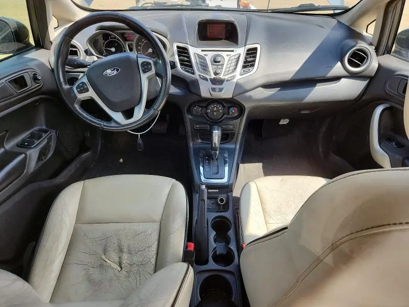 2011 FORD FIESTA SES  