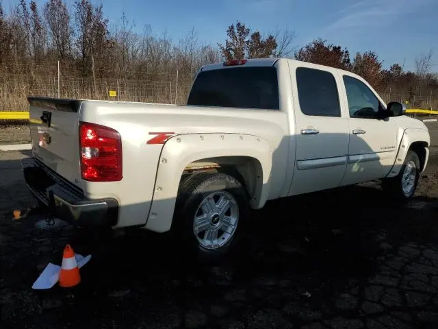 2011 CHEVROLET SILVERADO K1500 LT  