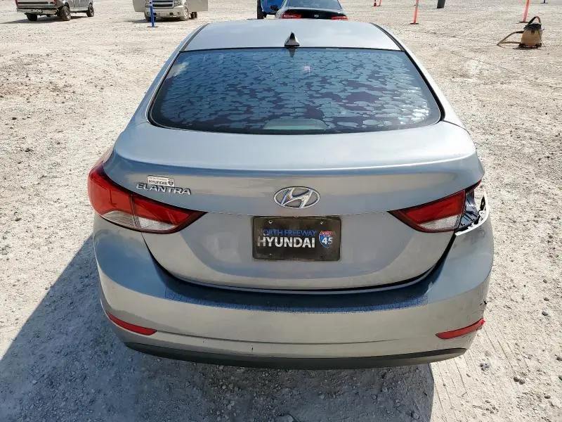 2016 HYUNDAI ELANTRA SE  