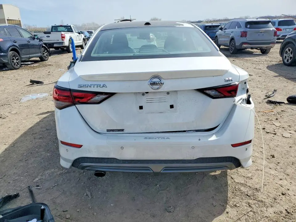 2021 NISSAN SENTRA SR  