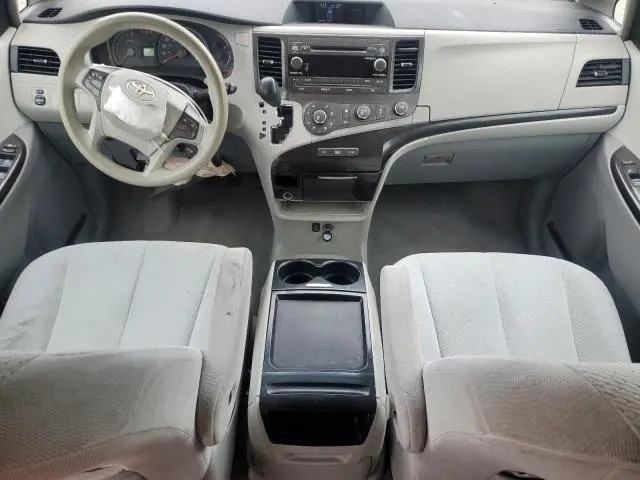 2011 TOYOTA SIENNA LE  