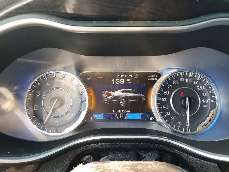 2015 CHRYSLER 200 C  