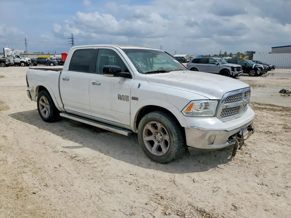 2013 RAM 1500 LARAMIE  
