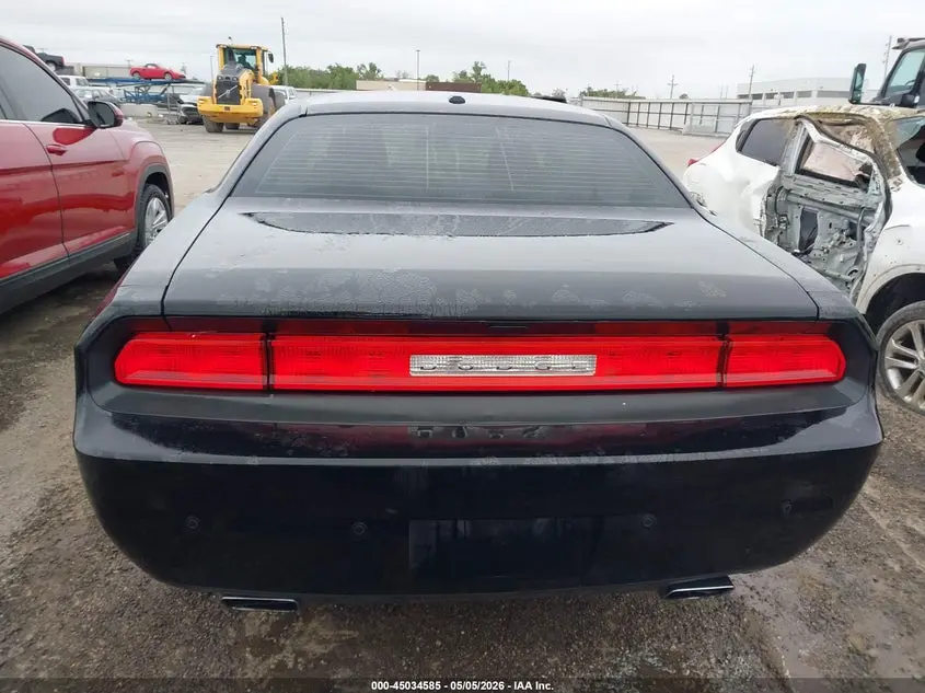 2013 DODGE CHALLENGER SXT