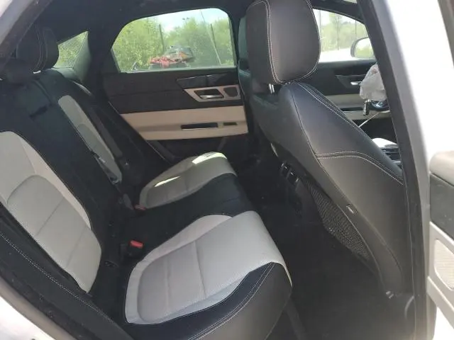 2016 JAGUAR XF R - SPORT  