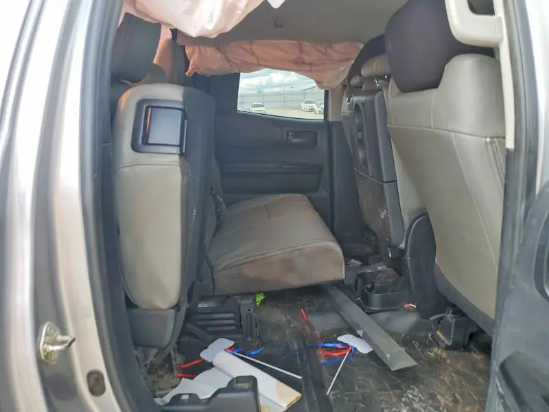 2015 TOYOTA TUNDRA SR  