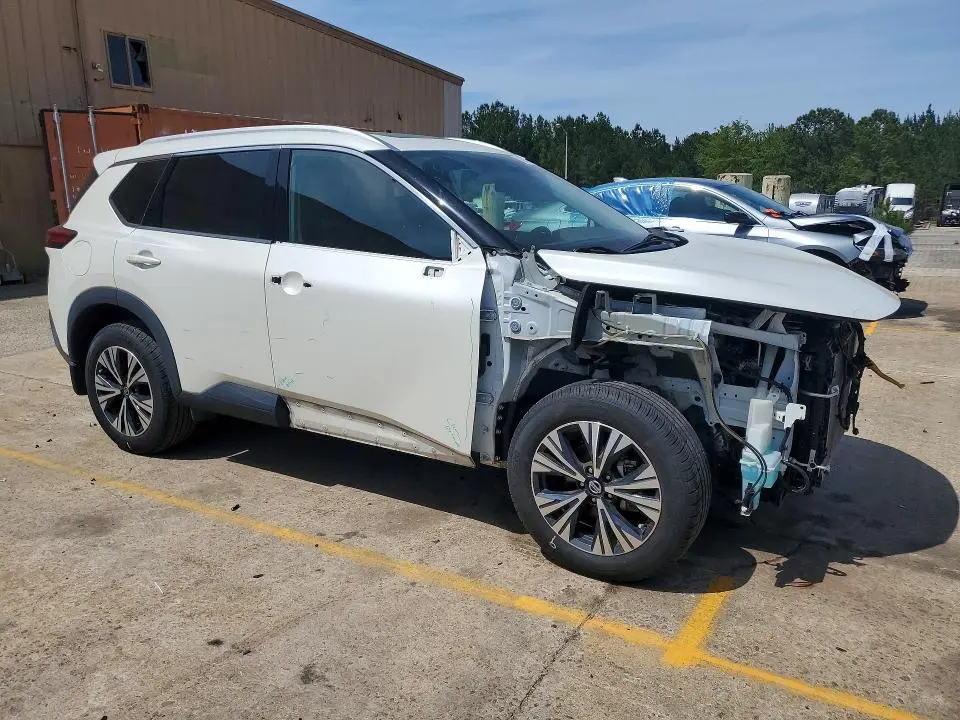 2021 NISSAN ROGUE   