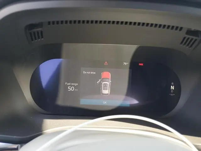 2025 VOLVO XC60 CORE  