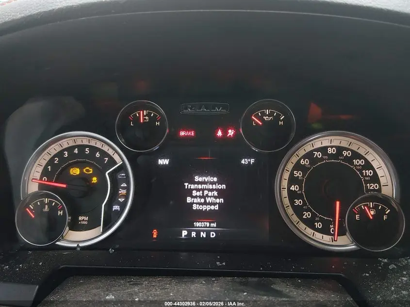 2015 RAM 1500 SPORT