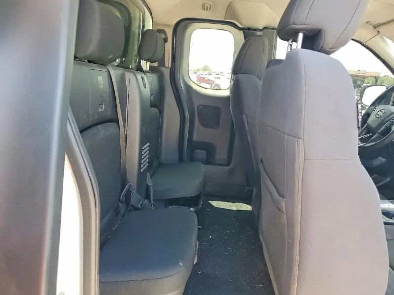 2023 NISSAN FRONTIER S  