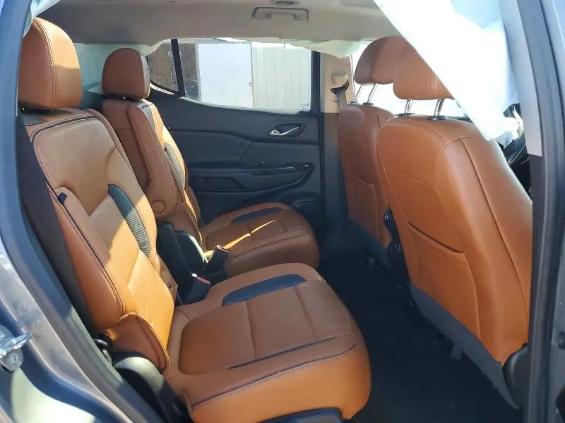 2020 GMC ACADIA AT4  